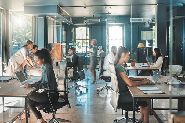 Employee Performance Review Examples: How to and How Not to Do It