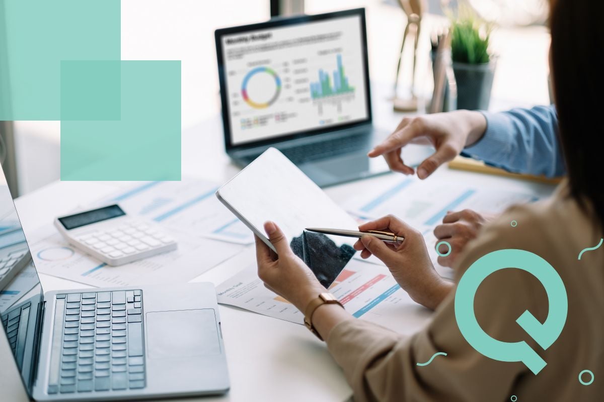 Top 10 Mentorship Program Metrics to Track Success (+ How Qooper Helps To Measure)